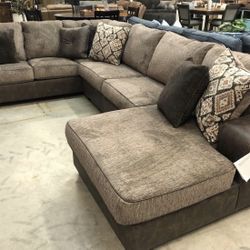Abalone Chocolate 3-Piece RAF Chaise Sectional ( sectional couch sofa loveseat options