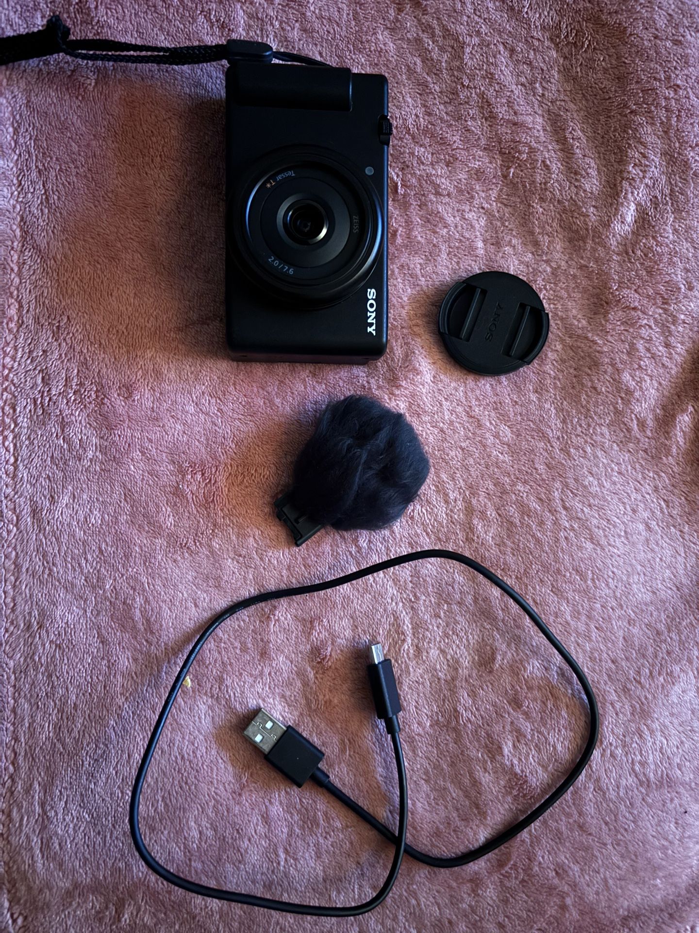 Sony - ZV-1F Vlog Camera 