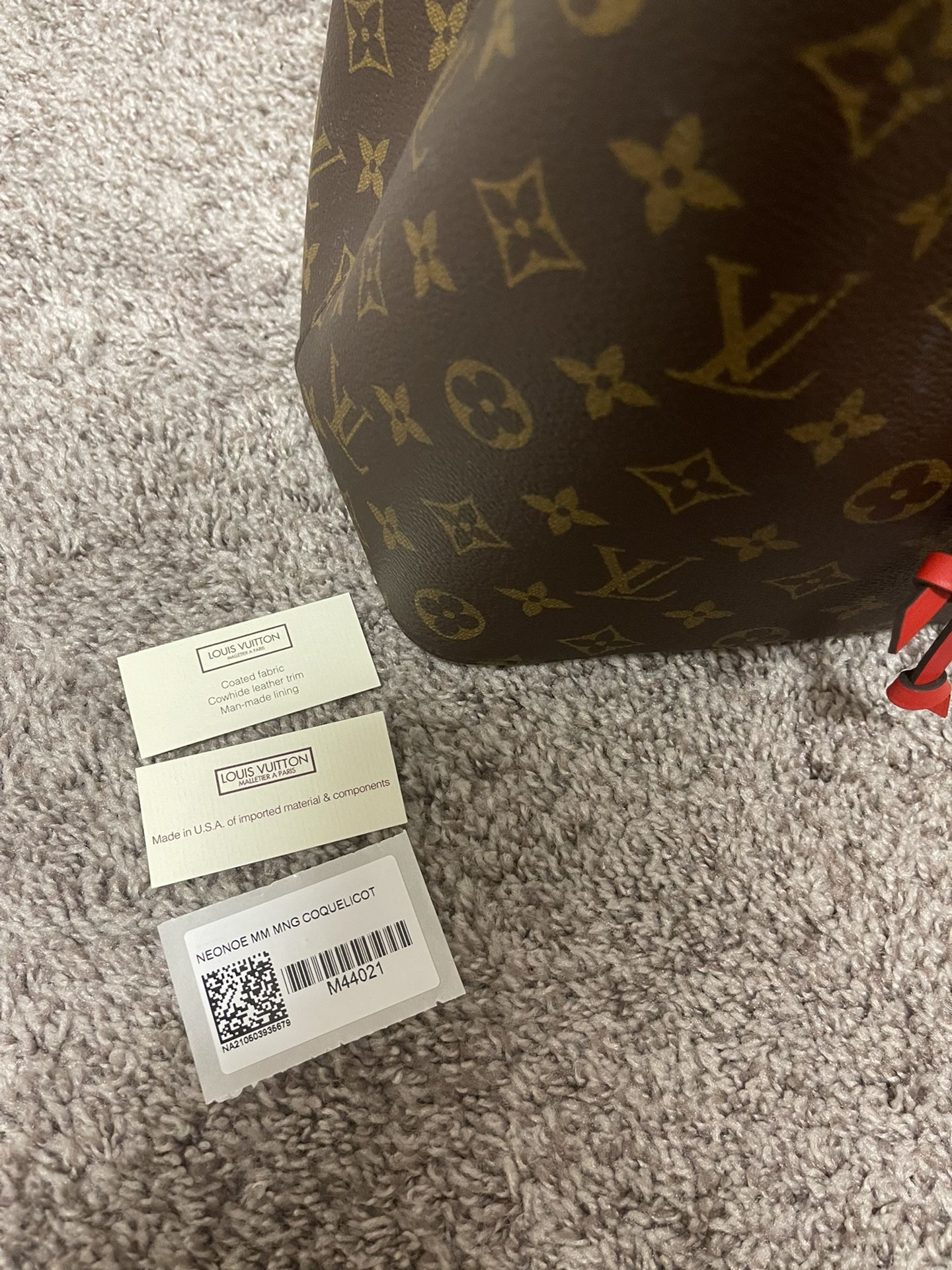 Louis Vuitton-Neo Noe Poppy Bag for Sale in Beaverton, OR - OfferUp