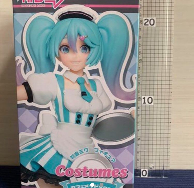 Hatsune Miku Cafe Maid