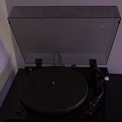 FLUANCE RT83 Turntable