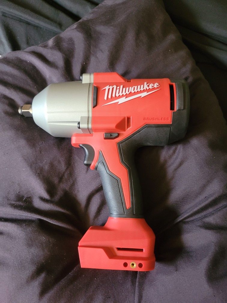 MILWAUKEE M18 NEW GEN 1/2IN HIGH TIRQUE IMPACT WRENCH BRUSHLESS ( ONLY TOOL)