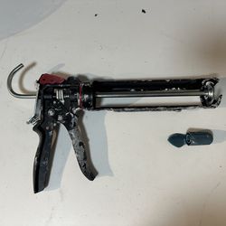 Husky Heavy-Duty High Leverage Drip Free Caulk Gun