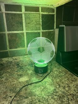 SOCCER BALL CHANGING COLORS NIGHT LAMP WITH USB CORD WORKING GREAT
