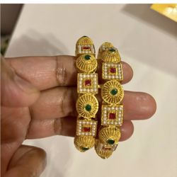 2pc gold plated bangles set