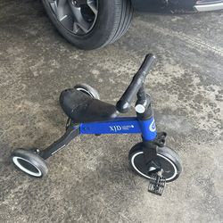 XJD CHILDRENS TRIKE
