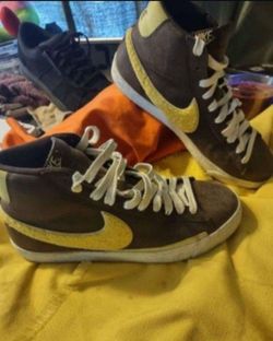 Rare hard to find nike blazer trainers  size 12 good shape