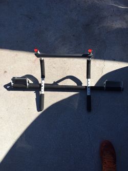 Pull Up Bar
