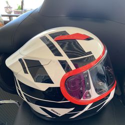 Helmet - Motorcycle Size Medium Brand New!