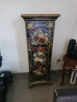 Floral storage cabinet
