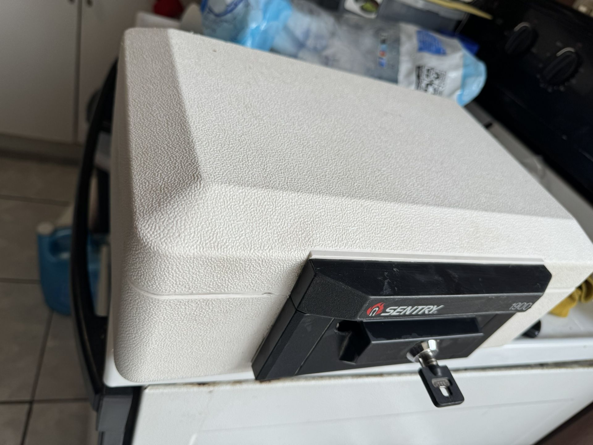 Used Sentry Safe 1900 Fireproof Safe