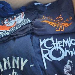 Lot Of Over 100 Vintage Tshirt Concert,movies & Pop Culture All Random Sizes New & Used All For $200