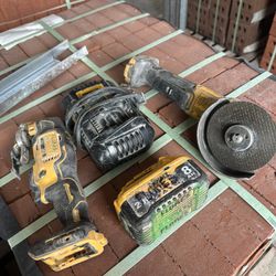 Grinder And Multitool With Battery And Charger 