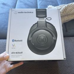 Audio-Technica ATH-M20xBT | Great Condition! | 50-hour Battery 