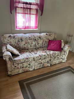 Couch and love seat - mint condition