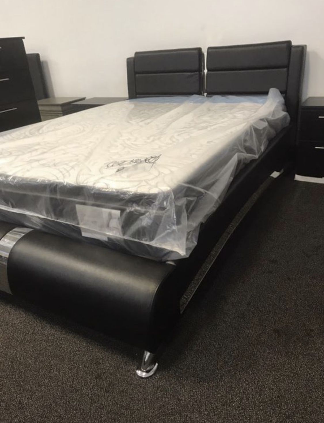 BRAND NEW Platform Bed Frame In Queen / Eastern King / California King Size
