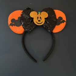 Minnie Mouse Ears Halloween Theme 🎃