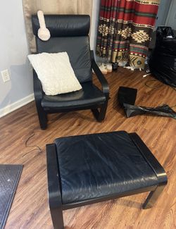 lounge chair with ottoman