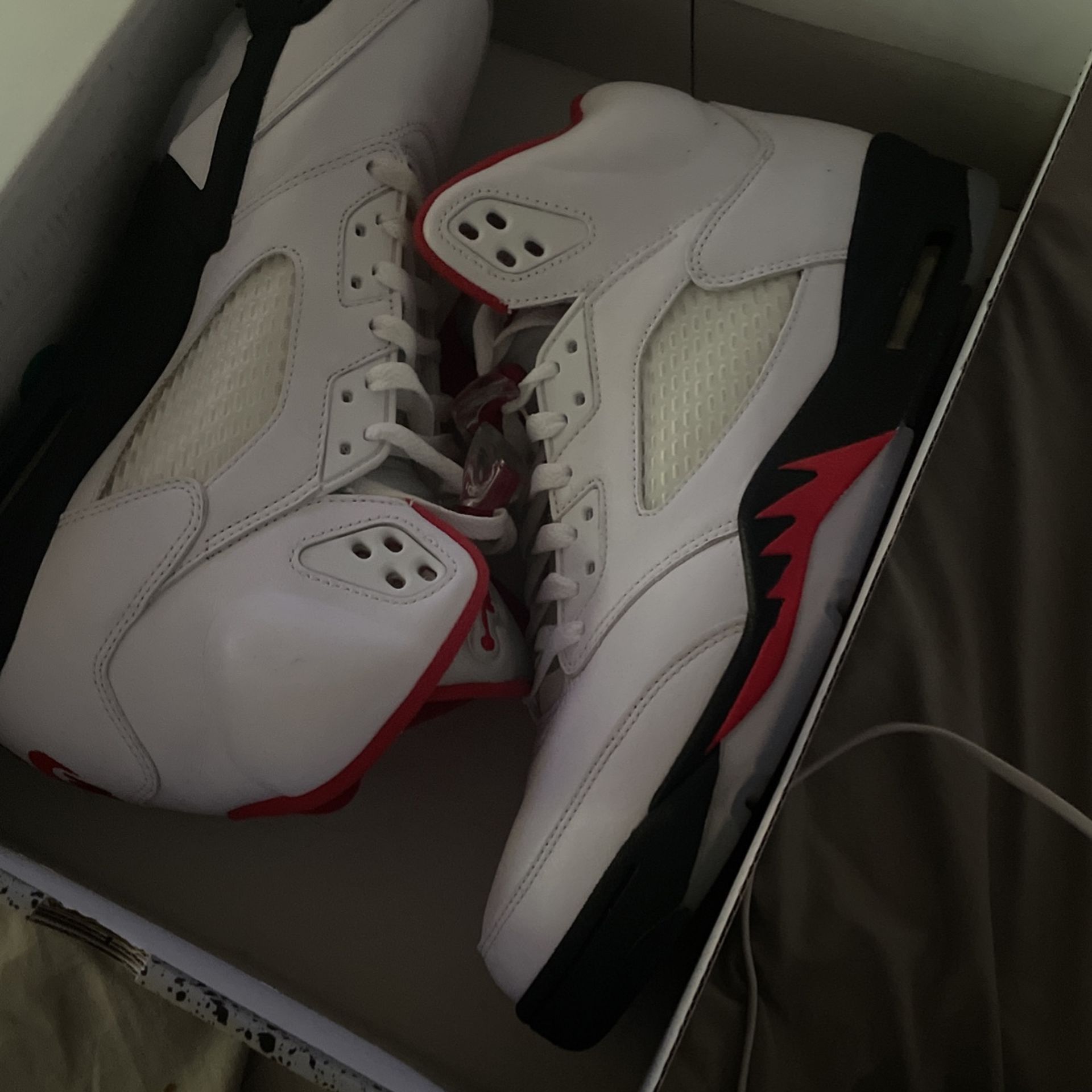 Jordan 5 Retro 