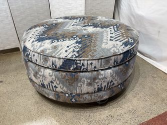 LA-Z-BOY Round Storage Ottoman