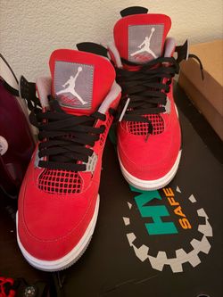 Jordan retro 4 Toro Bravo