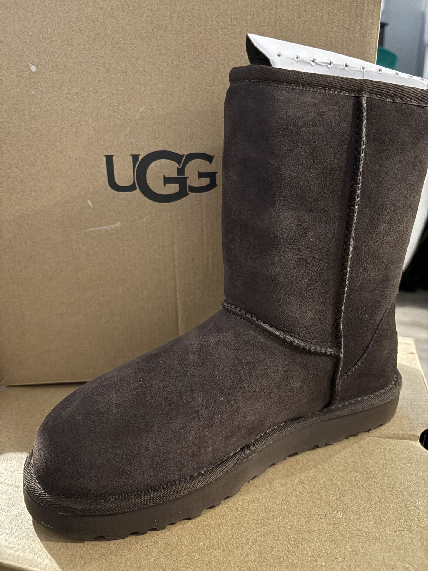Size 7 UGG’s Brown