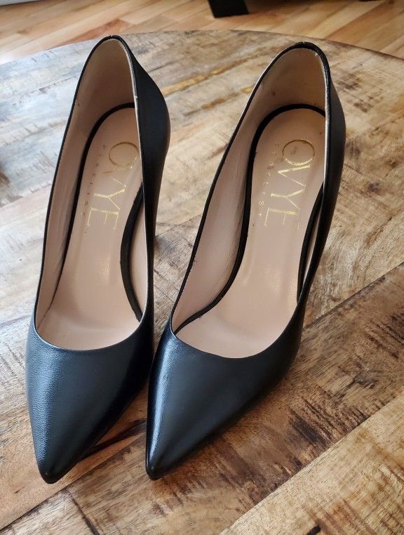 OVYE Playlist, Italy, New, black high heels, made in Italy, Size 7. 