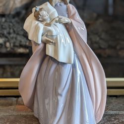 Lladro Nao Mother's Touch #1300 Porcelain Figurine