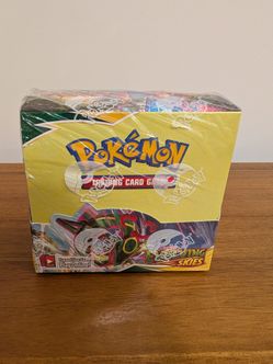 Pokémon Evolving Skies Booster Box – Factory Sealed – 36 Packs