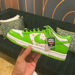 Nike Dunk SB Low Supreme sz 5 