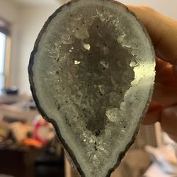 Rare Earth Polished Pretty Amethyst Gemstone