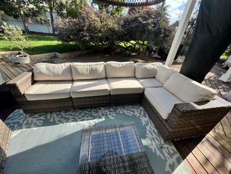 Premium Wayfair Wicker 6 - Piece modular Outdoor Sectional and Sunbrella Cushions
