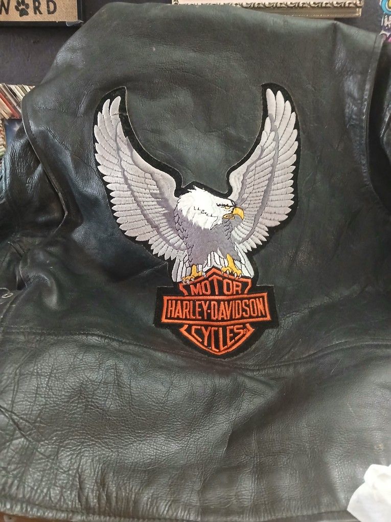 LEATHER MOTORCYCLE JACKET