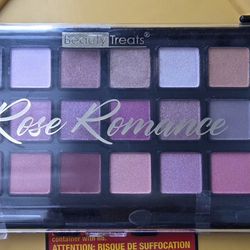 Beauty Treats Rose Romance Eyeshadow Booklet
