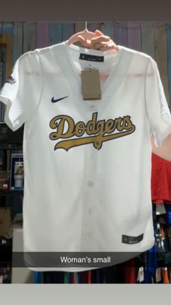 Woman’s dodgers