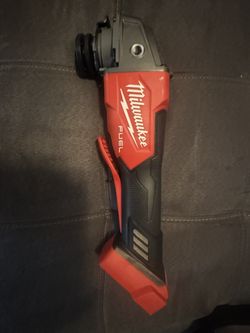 MILWAUKEE FUEL GRINDER