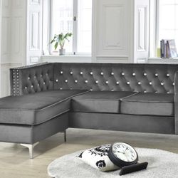 Right Facing Chais Sectional 