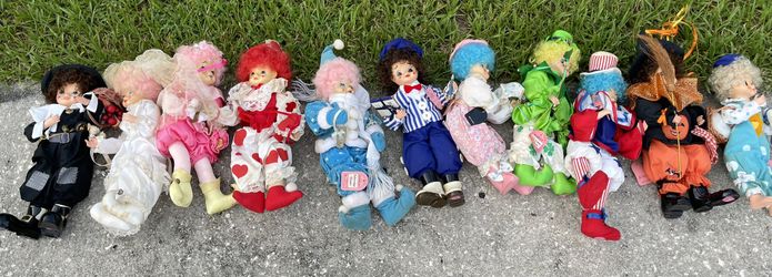 Brinn Calendar Dolls