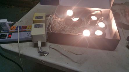 Under cabinet plug-in lights