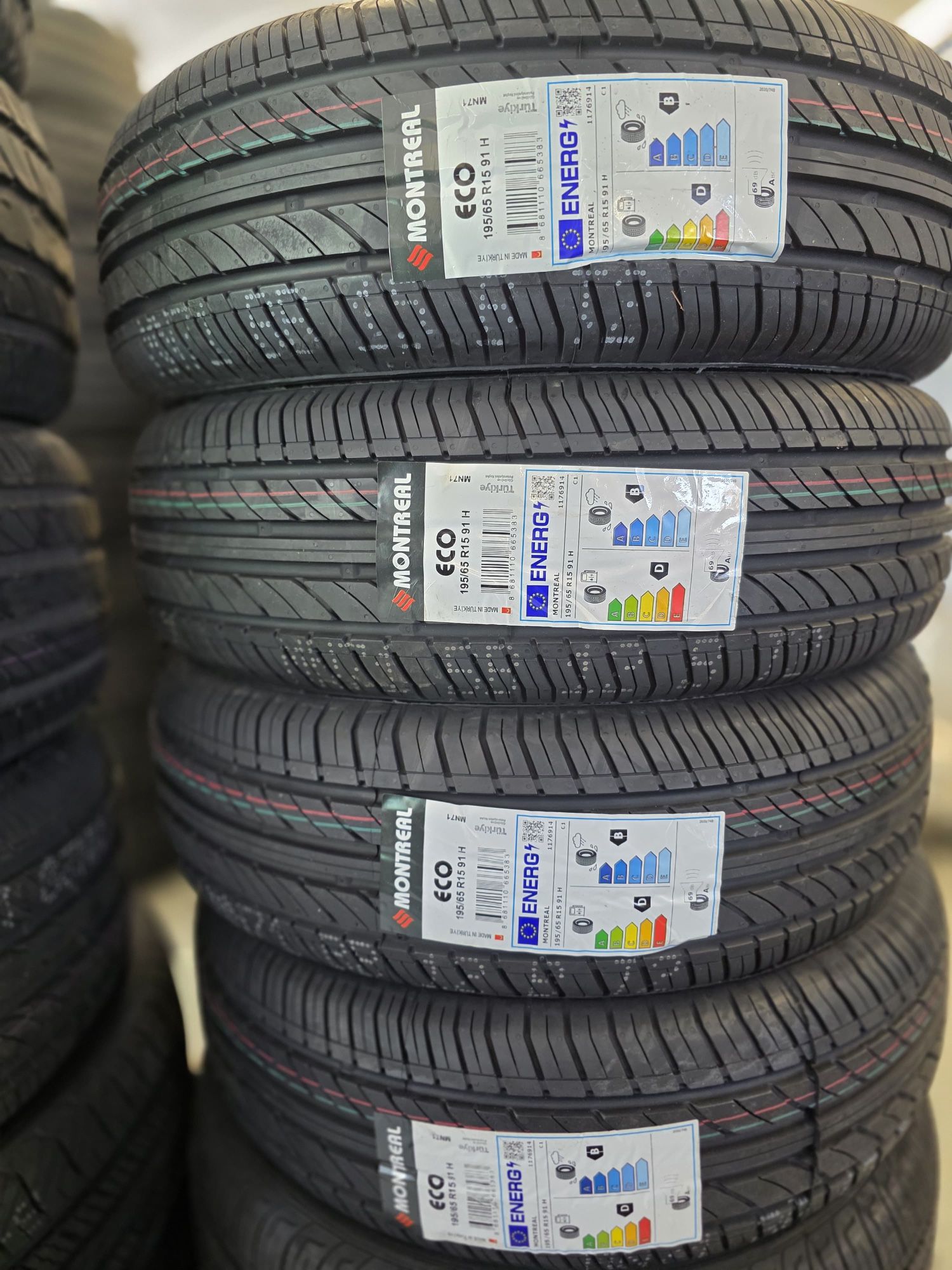 195-65-15 MONTREAL SET OF 4 TIRES FOR SALE AT SPECIAL.WE FINANCE NO CREDIT NEEDED💥