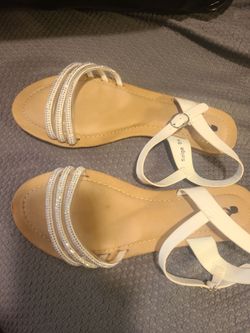 Sandals size 8w
