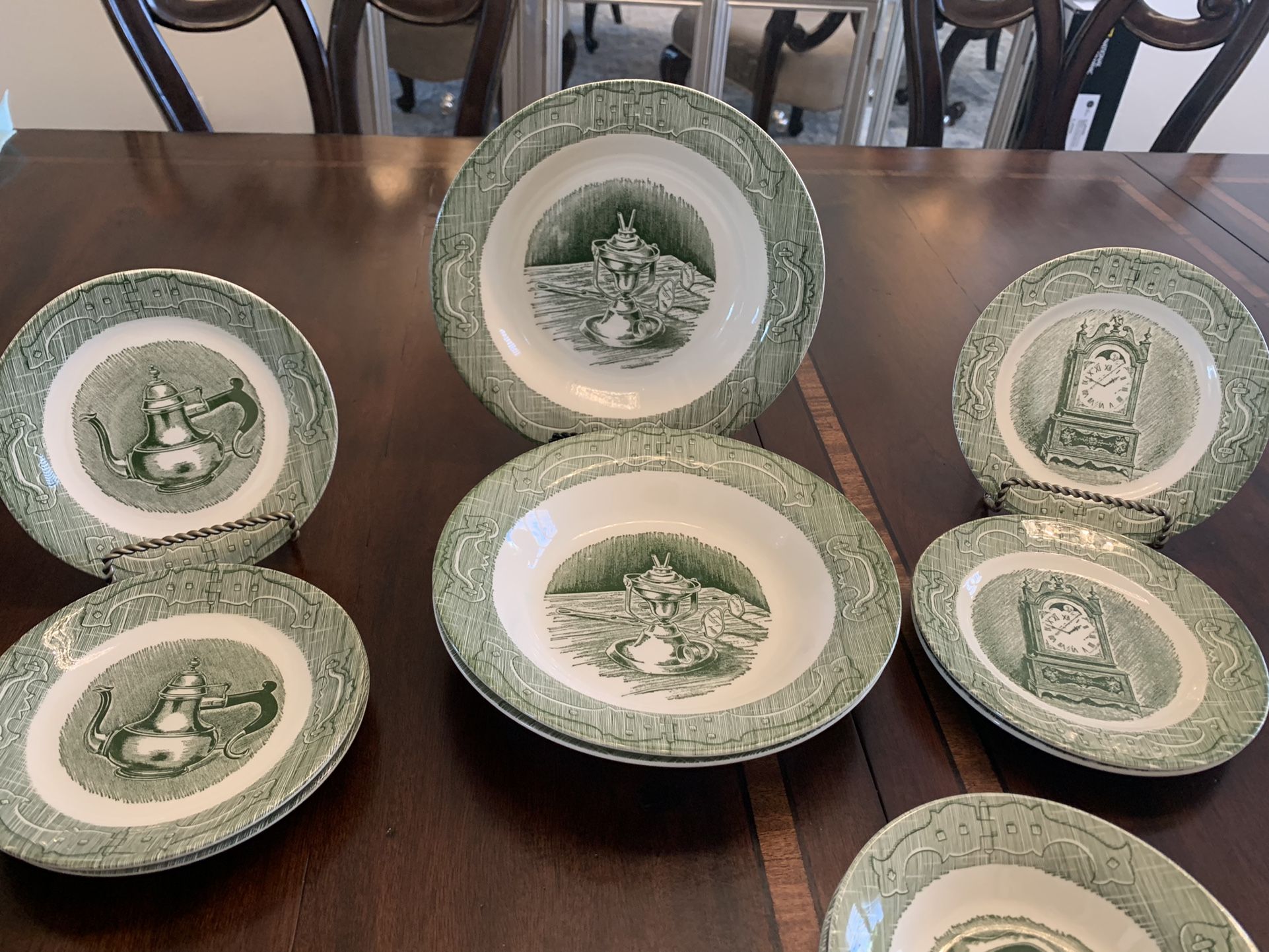 Beautiful Vintage set Of 12 Dishes - The Old Curiosity Shop Made In USA