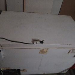 Matag Freezer