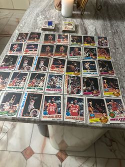 Vintage basketball and hockey cards in great condition
