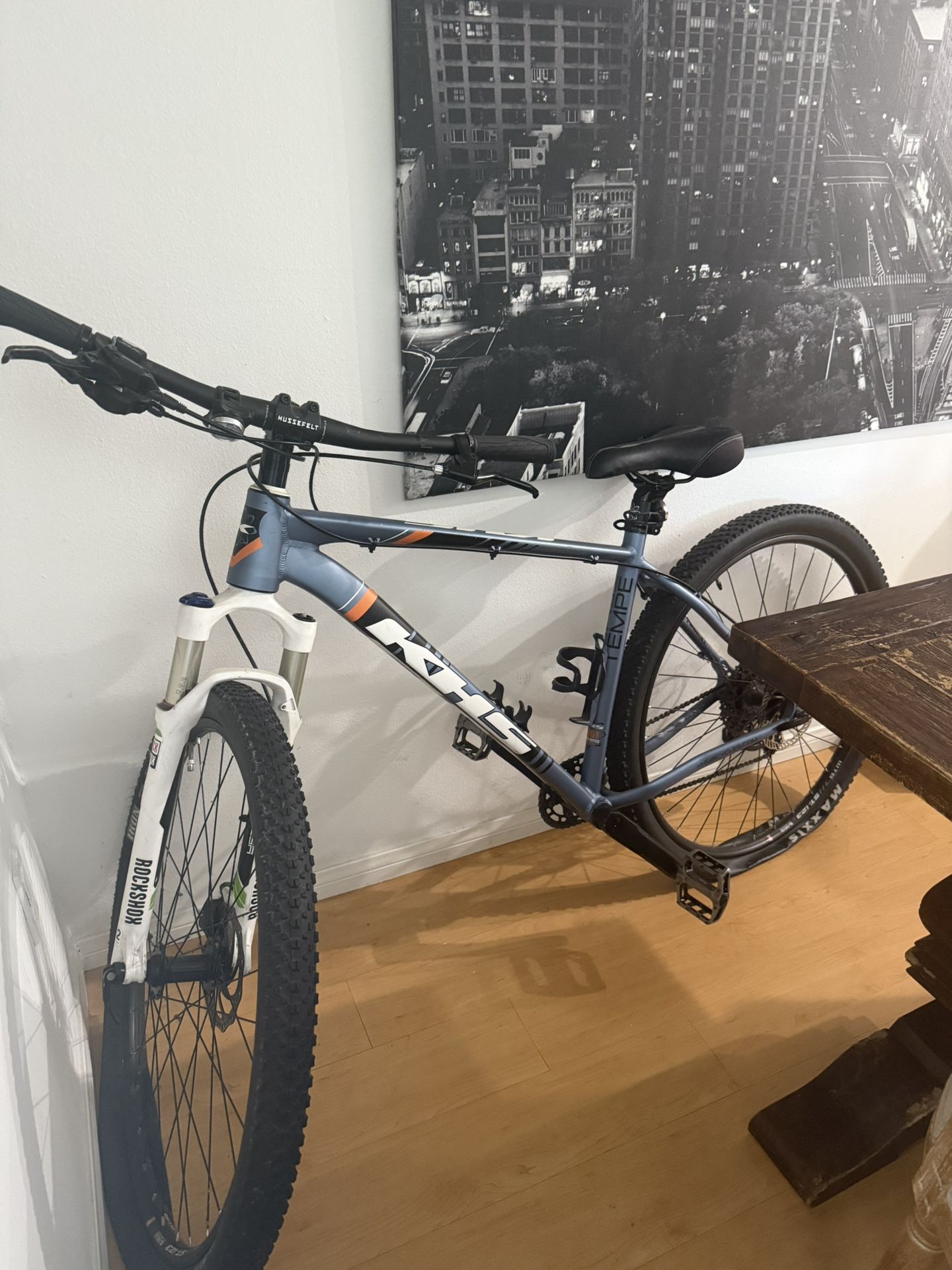 2021 KHS PRO Mountain Bike