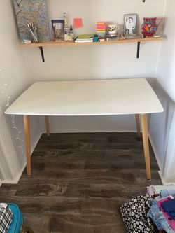 White dining table/desk