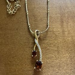 Beautiful Gold-tone Necklace