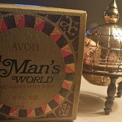 Avon Collectible A Man's World, windjammer after shave Decanter 6 oz.