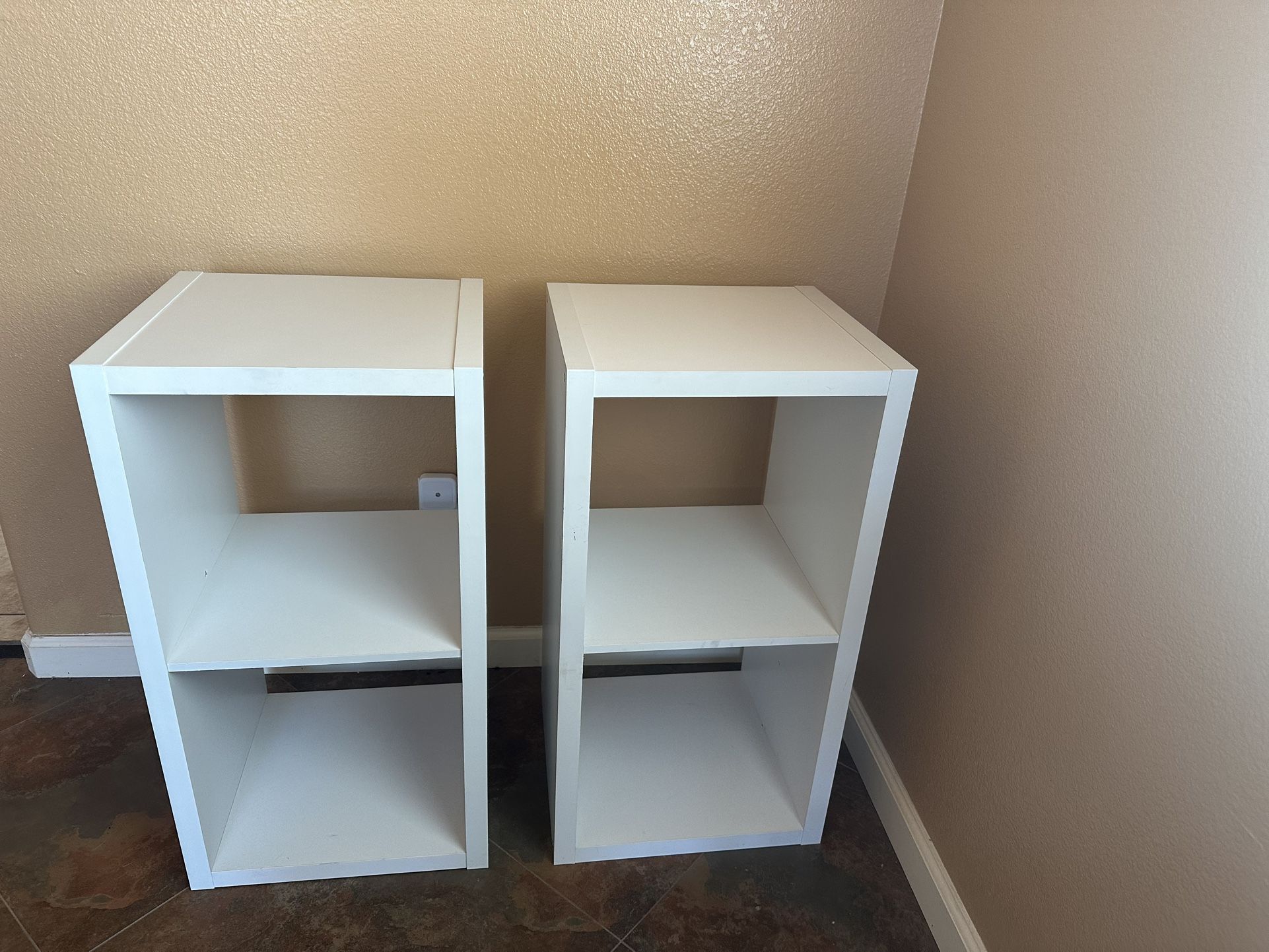 Side Table/ Night stand