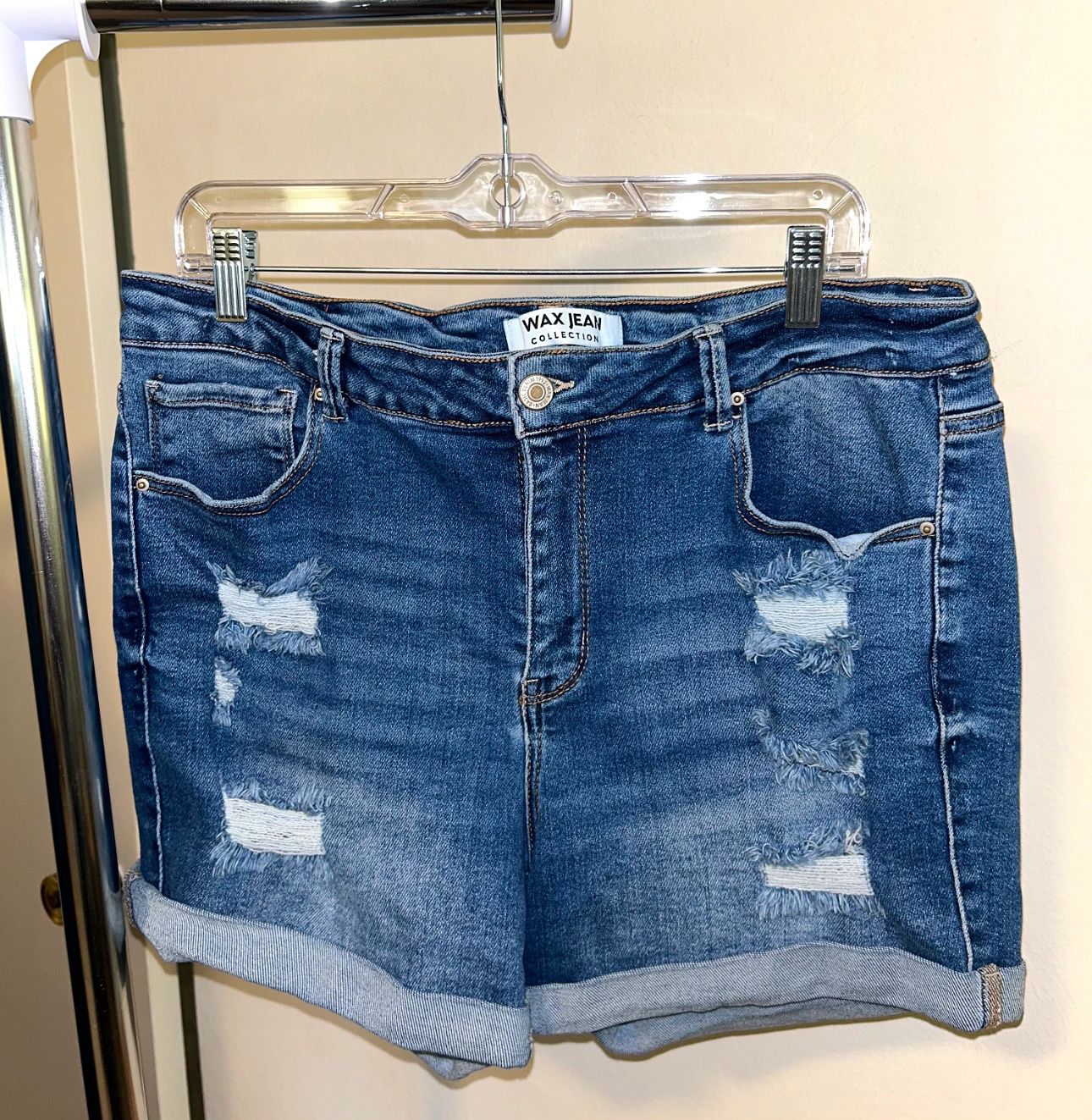 Wax Jean Brand Ripped Jean Shorts Size 2X